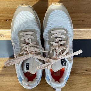 Veja Dekkan Alveomesh Woman’s US Size 8